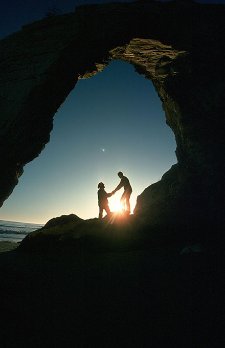 巅峰国际官网-钻营健全,你我一路成长